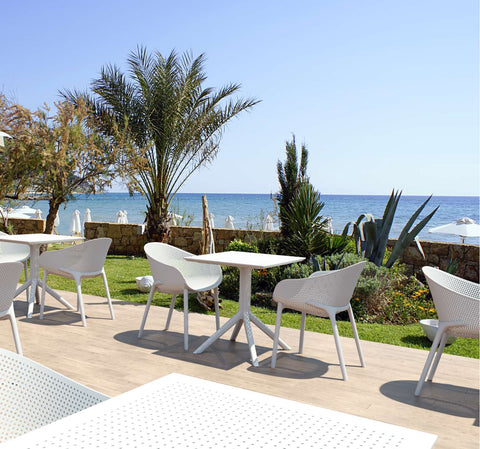 Siesta 3 Piece Setting with Sky Pro Chair
